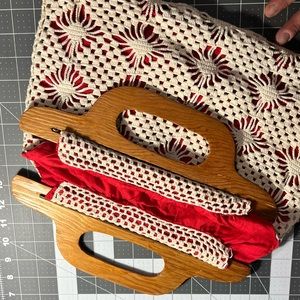 Vintage 70’s Macrame Wood Handle Tote